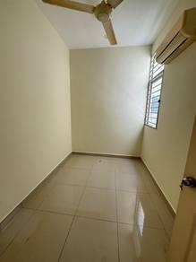 Townhouse at Taman Bukit Serdang, Seri Kembangan, photo 9