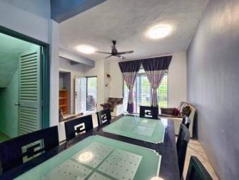 House at Taman Dahlia, Salak Tinggi, photo 5