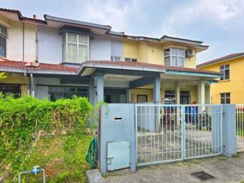 House at Taman Dahlia, Salak Tinggi, photo 1