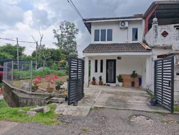 House at Jalan Duku, Pasir Gudang, photo 2