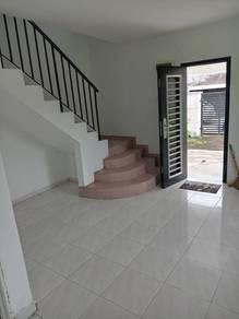House at Jalan Duku, Pasir Gudang, photo 4