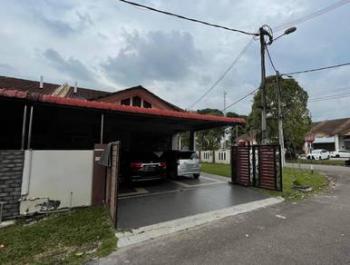 Rumah di Jalan Merbau, Kulai, foto 1