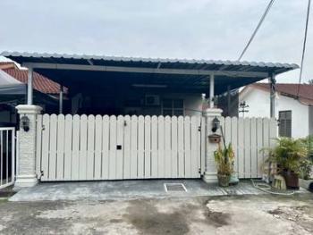 House at Taman Vista Jaya, Port Dickson, photo 1