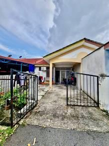 Exterior – House at Taman Politeknik, Port Dickson, photo 1
