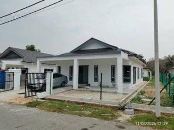 Banglo di Bandar Tasik Senangin, Lenggeng, foto 4