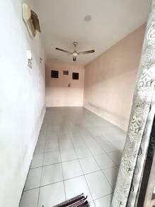 House at Taman Halijahton, Telok Panglima Garang, photo 2