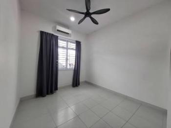 House at Jalan Bayan, Kulai, photo 1