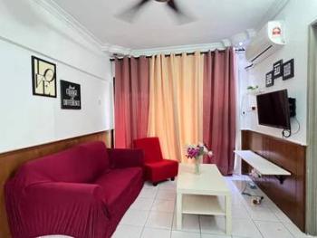 Ruang tamu & makan – Apartmen di Pangsapuri Perdana, Shah Alam, foto 1