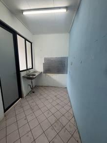LARKIN PERDANA, Johor Bahru的平层住宅，照片6