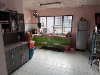 Rumah di Taman Cantik, Kulai, foto 8