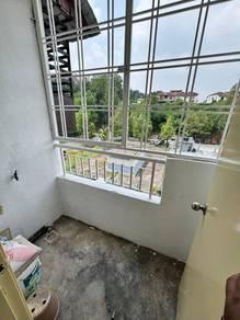 Taman Kajang Utama, Kajang的平层住宅，照片7