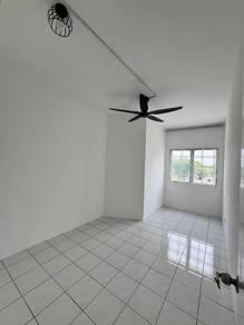 Taman Kajang Utama, Kajang的平层住宅，照片10