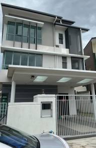 Bungalow at ambang botanic 2, Ambang Botanic, photo 1