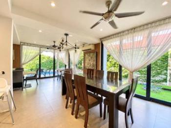 Ruang tamu & makan – Banglo di Tok Sira, Kuantan, foto 4
