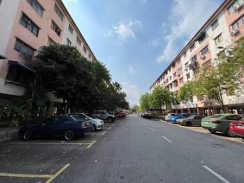 Flat at PKNS Seksyen 7, Shah Alam, photo 5