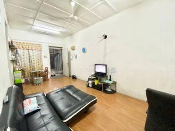 客厅/饭厅 – Pangsapuri Seri Kayan, Subang Jaya的公寓，照片1