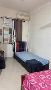 卧室 – Taman Bestari Indah 1, Johor Bahru的房屋，照片6