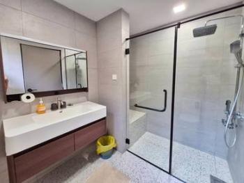 Bathroom – Bungalow at Section 14, Petaling Jaya, photo 3
