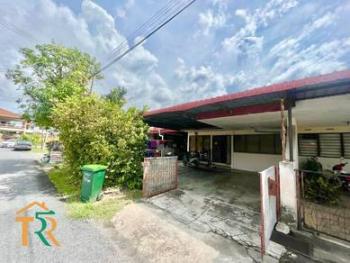 House at Taman Indera, Jitra, photo 2