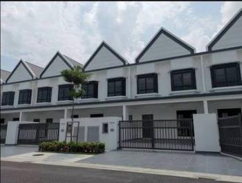 Eco Summer Jalan Ekoflora 5, Johor Bahru的房屋，照片2