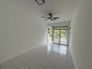 House at Intan Perdana, Port Dickson, photo 4