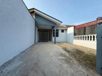 House at Intan Perdana, Port Dickson, photo 1