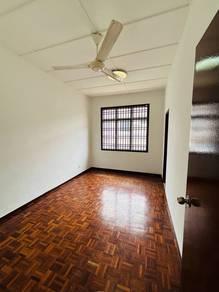 Jalan Setia 5 @ Setia Indah, Johor Bahru的房屋，照片6
