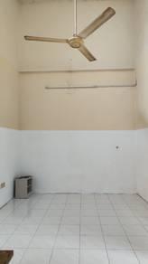 Rumah di Taman Putri, Kulai, foto 9