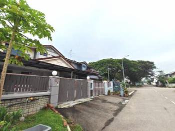 Luaran – Rumah di Jalan Harmonium 22, Johor Bahru, foto 1
