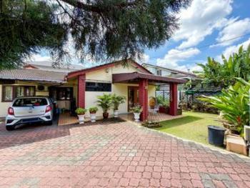 Bungalow at SS1 Kampung Tunku, Petaling Jaya, photo 6