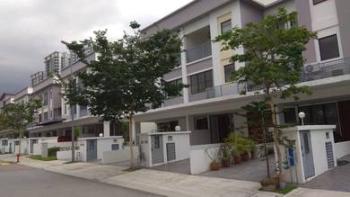 Rumah Bandar di 16 Sierra, Puchong, foto 1