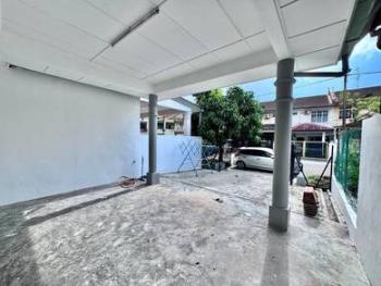 Jalan Sekuntum, Taman Bukit Dahlia, Pasir Gudang的房屋，照片2