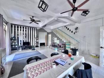House at Jalan Kancil, Pasir Gudang, photo 3