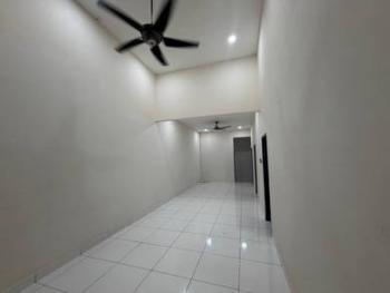Rumah di Jalan Bangau, Kulai, foto 1