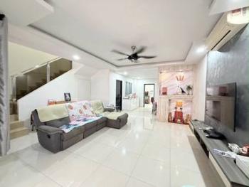 Rumah di Taman Megah Ria, Masai, foto 1