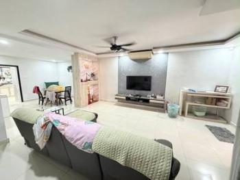 Rumah di Taman Megah Ria, Masai, foto 2