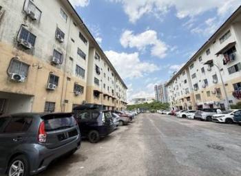 Flat at Taman Tampoi Utama, Jalan Titiwangsa, Johor Bahru, photo 1