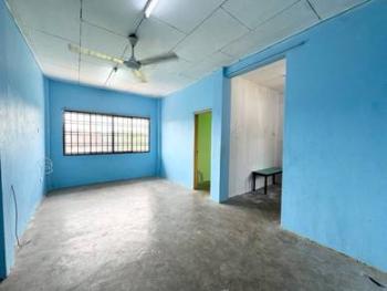 Flat at Taman Tampoi Utama, Jalan Titiwangsa, Johor Bahru, photo 3