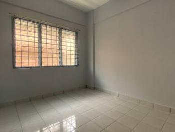 Rumah Bandar di Putra Villa, Kajang, foto 6