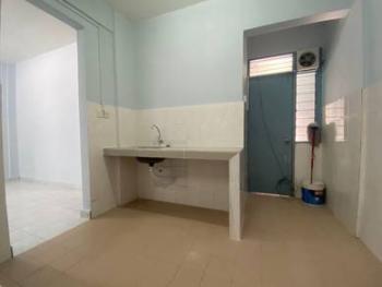 Rumah Bandar di Putra Villa, Kajang, foto 3