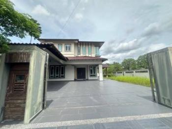 Bungalow at Taman Kluang Indah, Kluang, photo 2