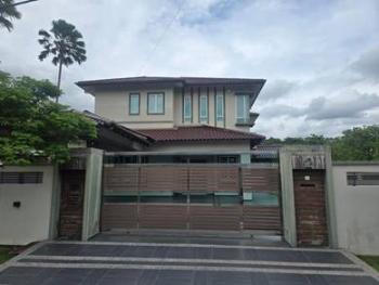 Bungalow at Taman Kluang Indah, Kluang, photo 1