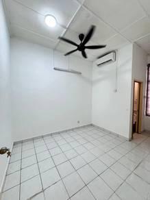 House at Taman Molek, Tebrau, photo 2