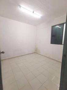 Flat at Block 10 @ Taman Ungku Tun Aminah, Skudai, photo 3