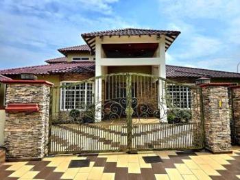 Bungalow at Jalan Pekaka Seksyen 8, Kota Damansara, photo 4