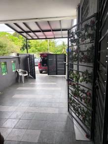 Taman Meringin Indah, Kajang的联排别墅，照片3