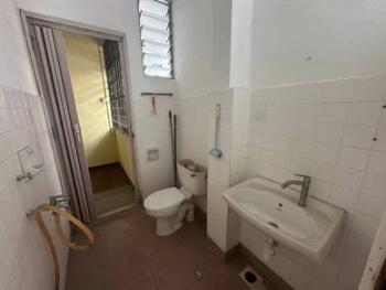 Bathroom – House at Taman Perling Jalan Undan, Johor Bahru, photo 9