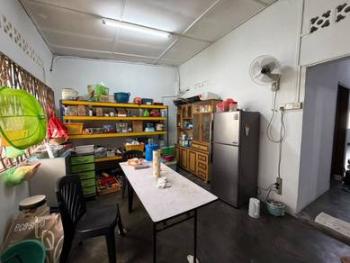 Kitchen – House at Jalan Belumut, Johor Bahru, photo 10