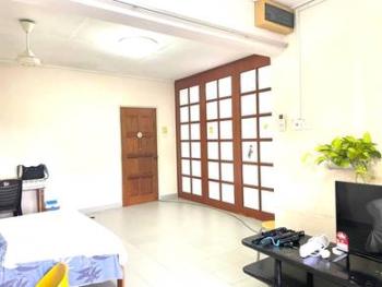 Ruang tamu & makan – Bilik di Taman Megah SS24, Petaling Jaya, foto 6