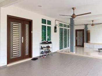 Bungalow at Desa Pinggiran Putra, Kajang, photo 2